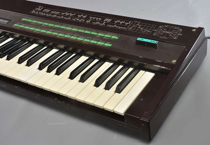 Yamaha-DX7 with voice ROM, needing service